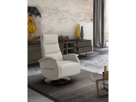 Poltrona relax in pelle con base in metallo Zara Swivel di Spaziorelax