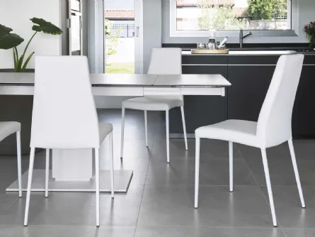 Sedia imbottita Aida di Calligaris