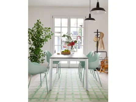 Tavolo allungabile in ceramica marmo bianco e base in metallo bianco opaco Pentagon Fast di Connubia